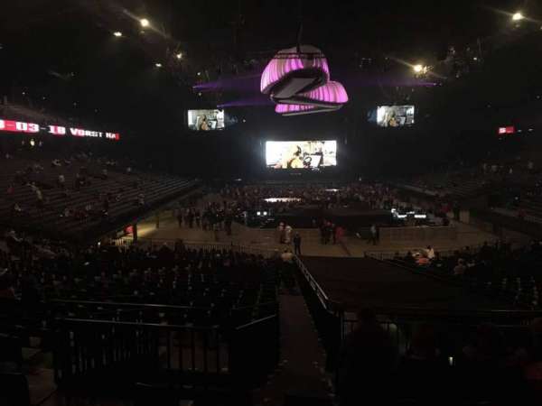 AFAS Dome, section: 135, row: 33, seat: 4