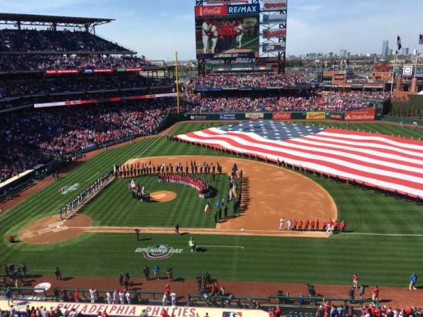 Citizens Bank Park, section: 315, row: 2, seat: 6