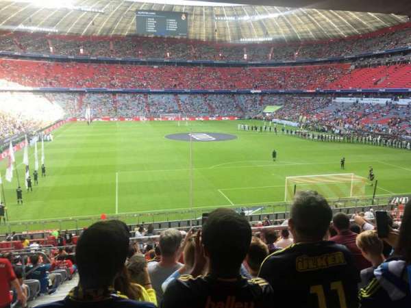 Allianz Arena, section: 129, row: 27, seat: 13