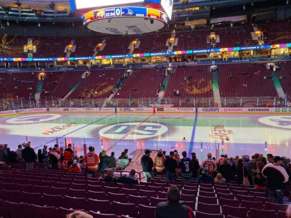 Rogers Arena, section: 116, row: 17, seat: 104