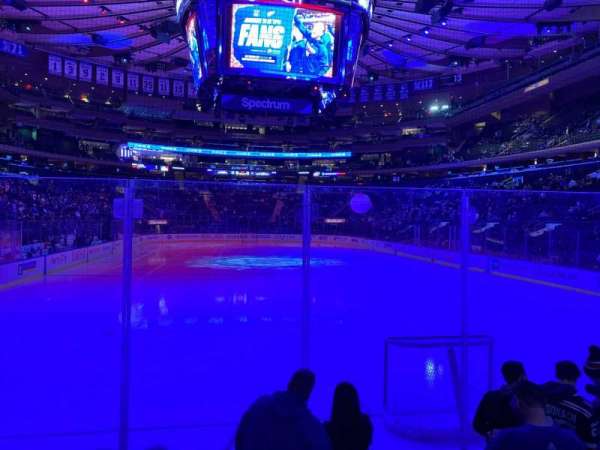 Madison Square Garden, section: 8, row: 4, seat: 1