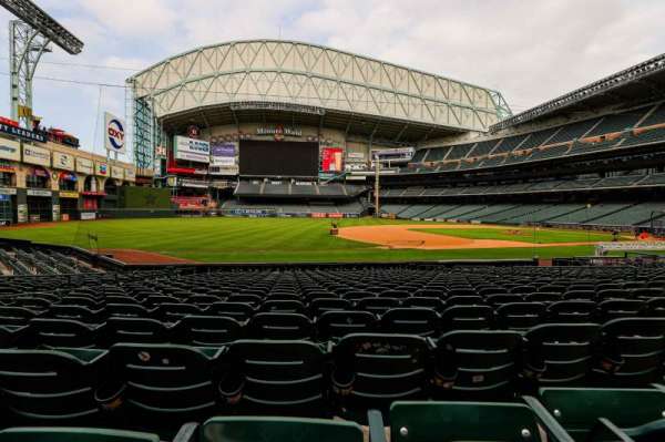 Daikin Park, section: 110, row: 18, seat: 7