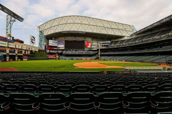 Daikin Park, section: 111, row: 20, seat: 8
