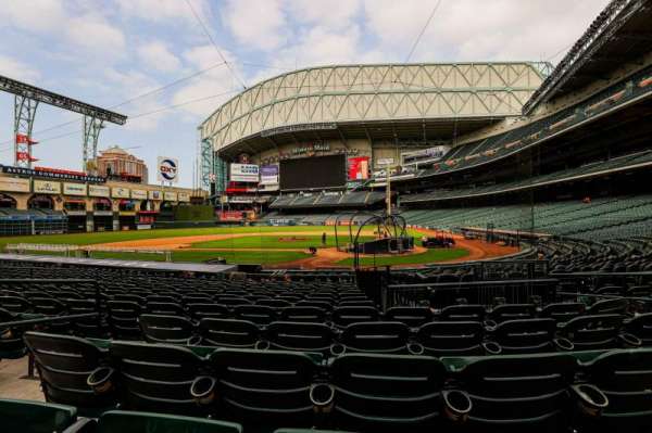 Daikin Park, section: 116, row: 18, seat: 20
