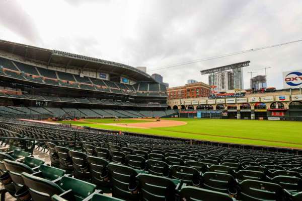 Daikin Park, section: 129, row: 19, seat: 7