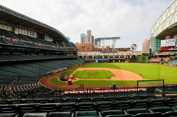 Daikin Park, section: 224, row: 5, seat: 11