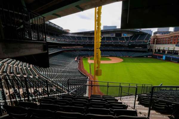 Daikin Park, section: 250, row: 16, seat: 4