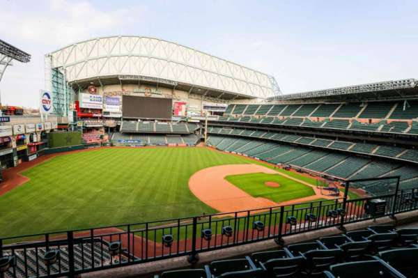 Daikin Park, section: 309, row: 4, seat: 7