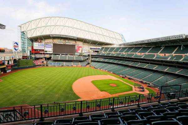 Daikin Park, section: 310, row: 5, seat: 9