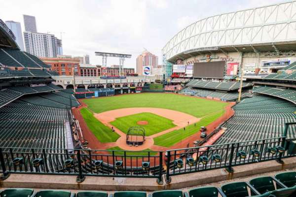Daikin Park, section: 320, row: 3, seat: 8