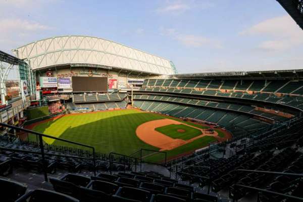 Daikin Park, section: 407, row: 9, seat: 25