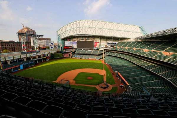 Daikin Park, section: 415, row: 8, seat: 10