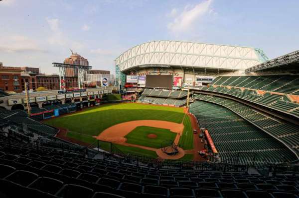 Daikin Park, section: 416, row: 9, seat: 10