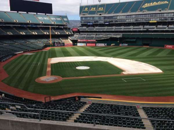 Oakland Coliseum, section: 214, row: 3