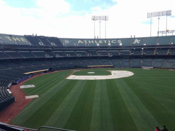 Oakland Coliseum, section: 200, row: 3