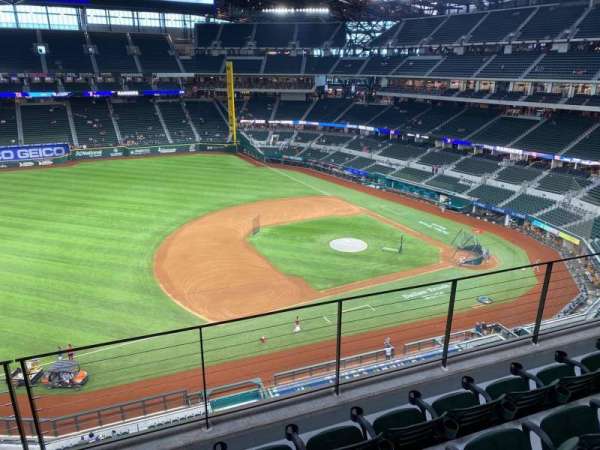 Globe Life Field, section: 209, row: 4, seat: 9