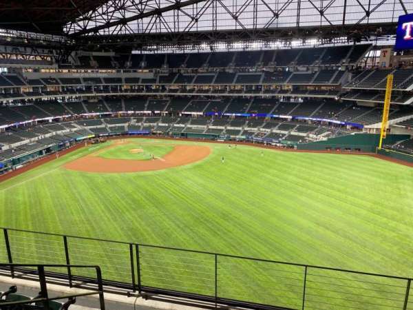 Globe Life Field, section: 237, row: 5, seat: 4