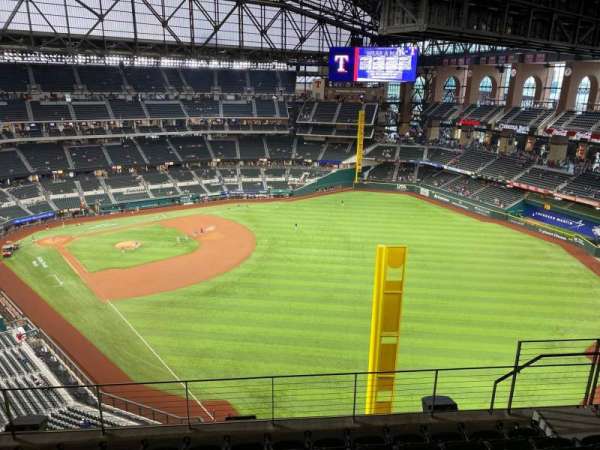 Globe Life Field, section: 324, row: 7, seat: 17