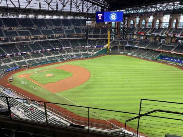 Globe Life Field, section: 322, row: 4, seat: 9