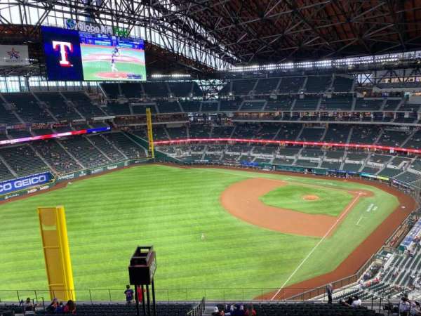 Globe Life Field, section: Brewery Bar Rail