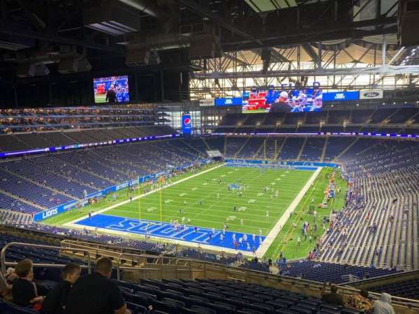 Ford Field, section: 321, row: 14, seat: 9