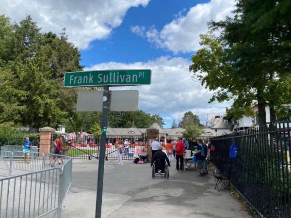Saratoga Race Course, section: Main Entrance