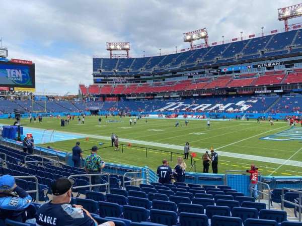 Nissan Stadium, section: 130, row: M, seat: 4
