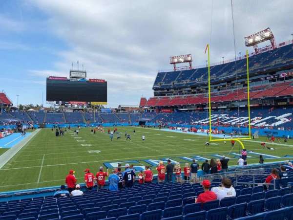 Nissan Stadium, section: 125, row: R, seat: 13