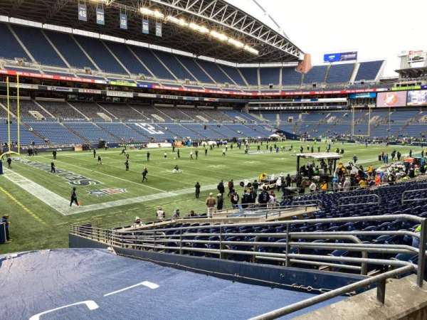 Lumen Field, section: 141, row: W, seat: 5