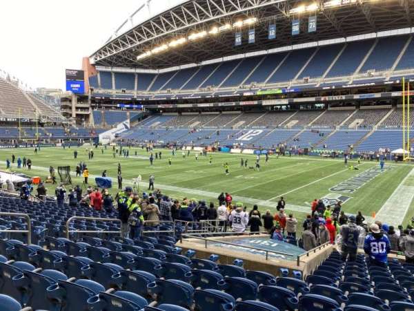Lumen Field, section: 130, row: T, seat: 5