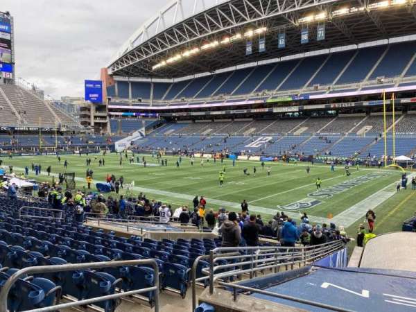 Lumen Field, section: 129, row: V, seat: 8