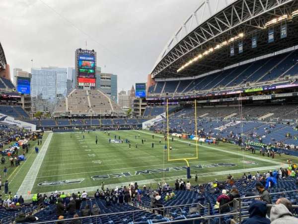 Lumen Field, section: 124, row: Ff, seat: 9