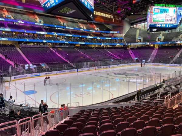 Climate Pledge Arena, section: 04, row: Q, seat: 16