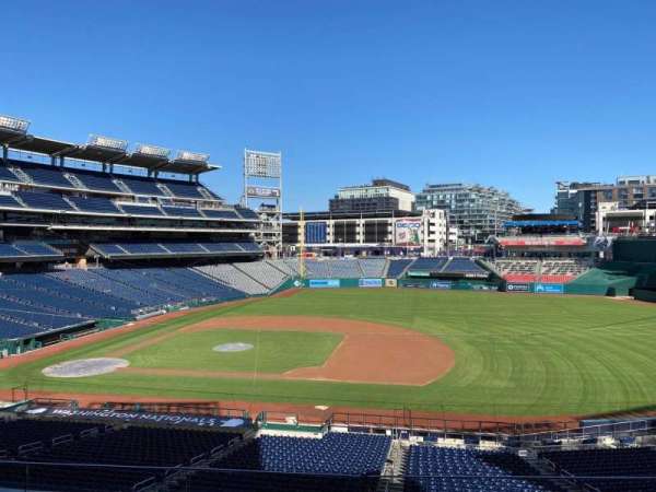 Nationals Park, section: 220, row: E, seat: 11