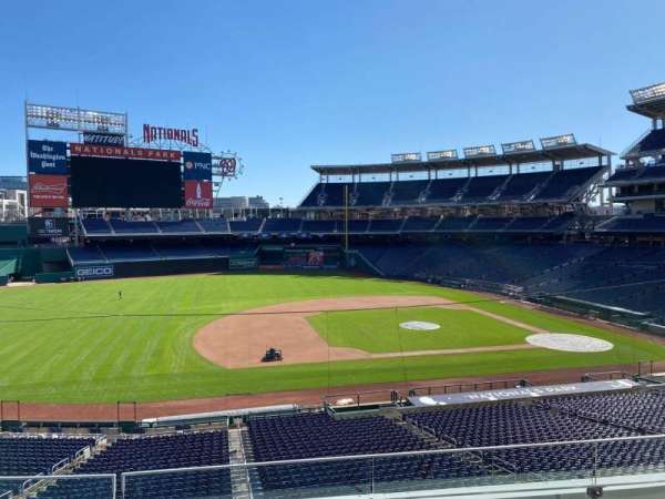 Nationals Park, section: 207, row: D, seat: 10