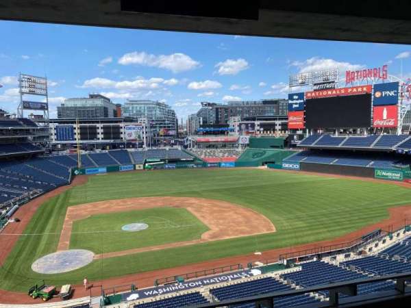 Nationals Park, section: Gold Glove Club