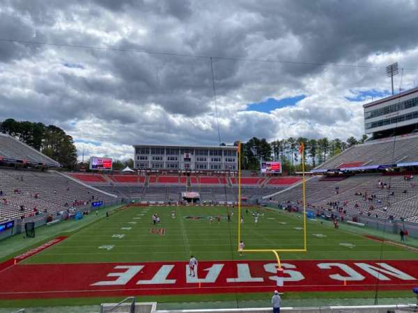 Carter-Finley Stadium, section: 222, row: F, seat: 14