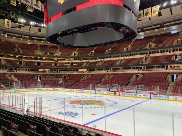 United Center, section: 110, row: 10, seat: 10
