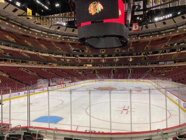 United Center, section: 116, row: 10, seat: 8