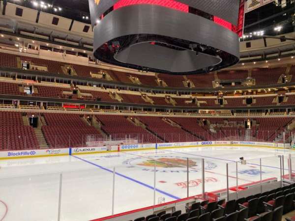 United Center, section: 102, row: 10, seat: 12