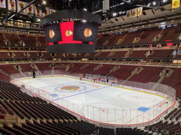 United Center, section: 213, row: 2, seat: 8