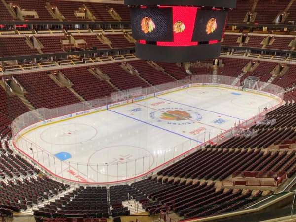 United Center, section: 305, row: 3, seat: 7