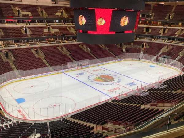 United Center, section: 304, row: 3, seat: 8