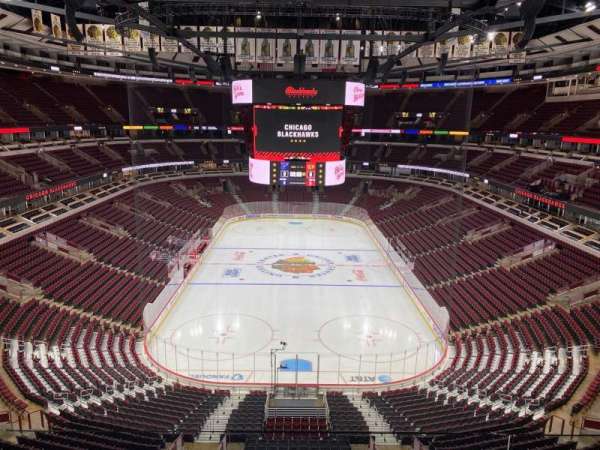 United Center, section: 326, row: 3, seat: 6