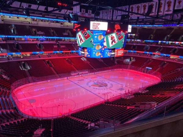 United Center, section: 304, row: 3, seat: 6
