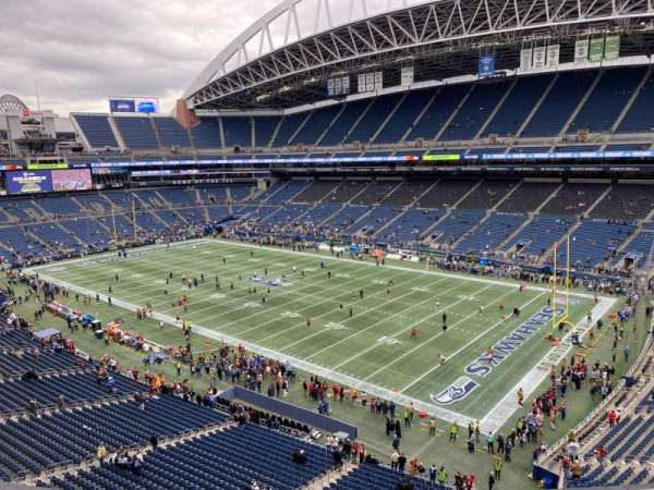 Lumen Field, section: 303, row: B, seat: 6