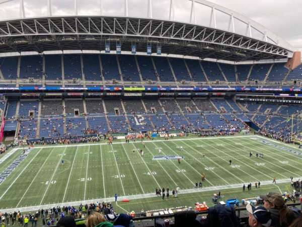 Lumen Field, section: 337, row: D, seat: 11