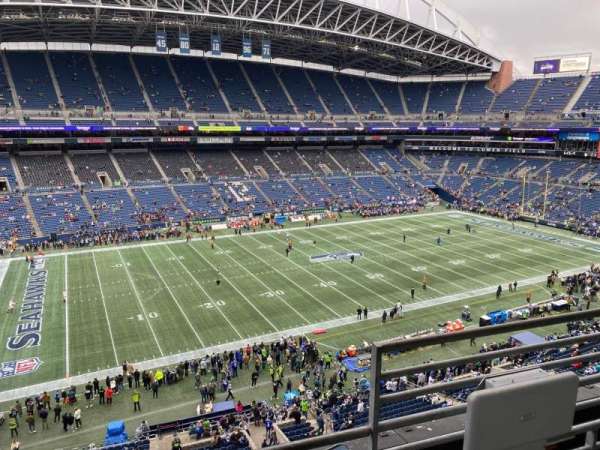 Lumen Field, section: 339, row: B, seat: 2
