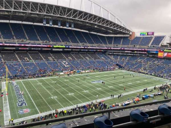 Lumen Field, section: 340, row: B, seat: 11