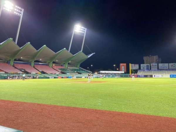 Hiram Bithorn Stadium, section: Vip 26, row: A, seat: 1